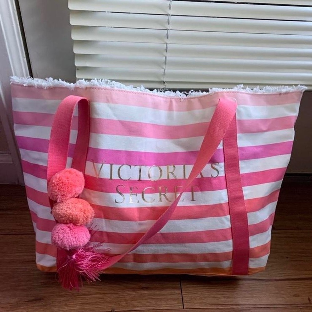 VICTORIAS SECRET TOTE 🩷